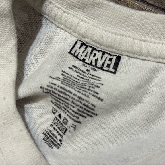 Men’s Marvel T Shirt - Picture 2 of 3